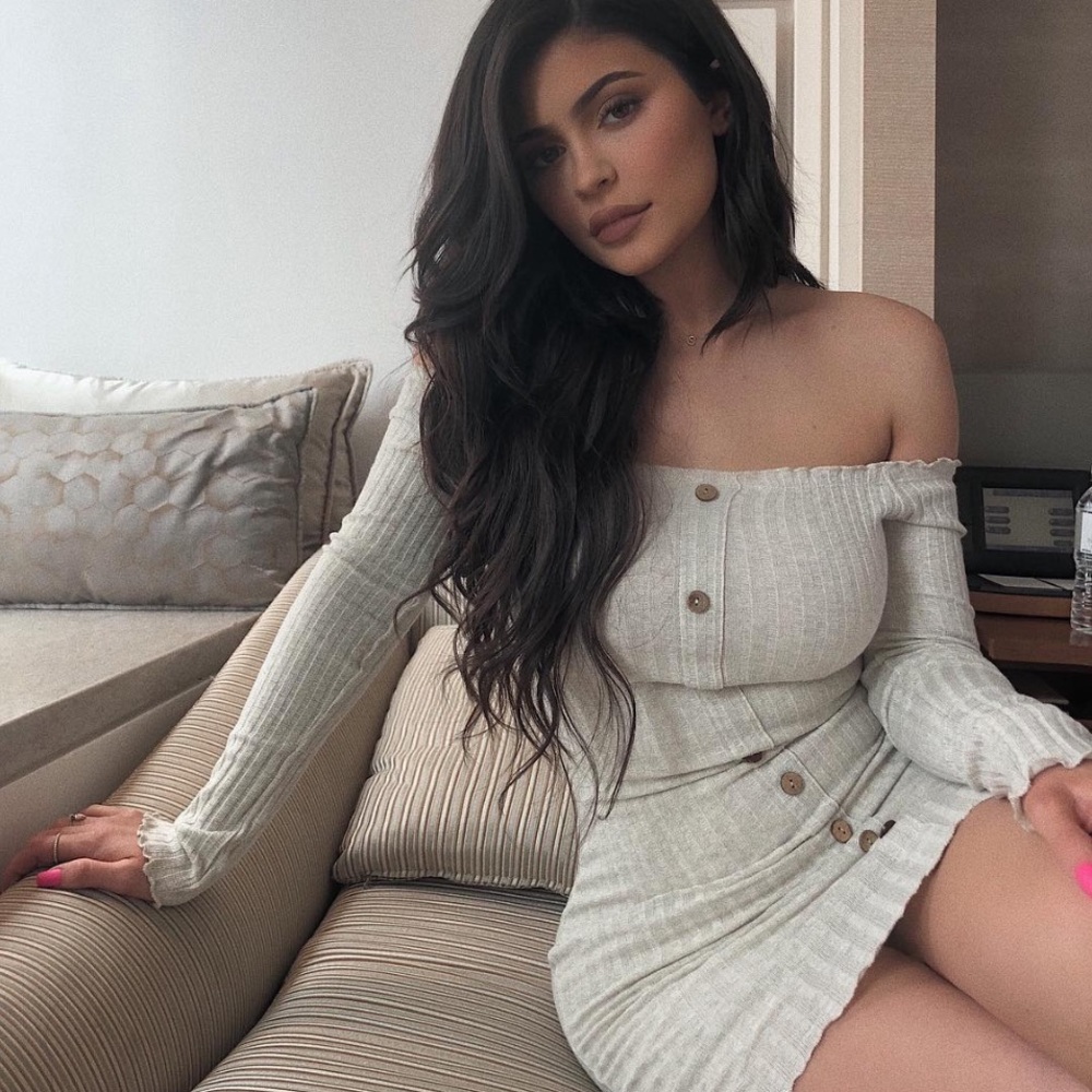 💕😍❤️MAKE AN OFFER! RIBBED BUTTON DRESS❤️😍💕 - Picture 1 of 4